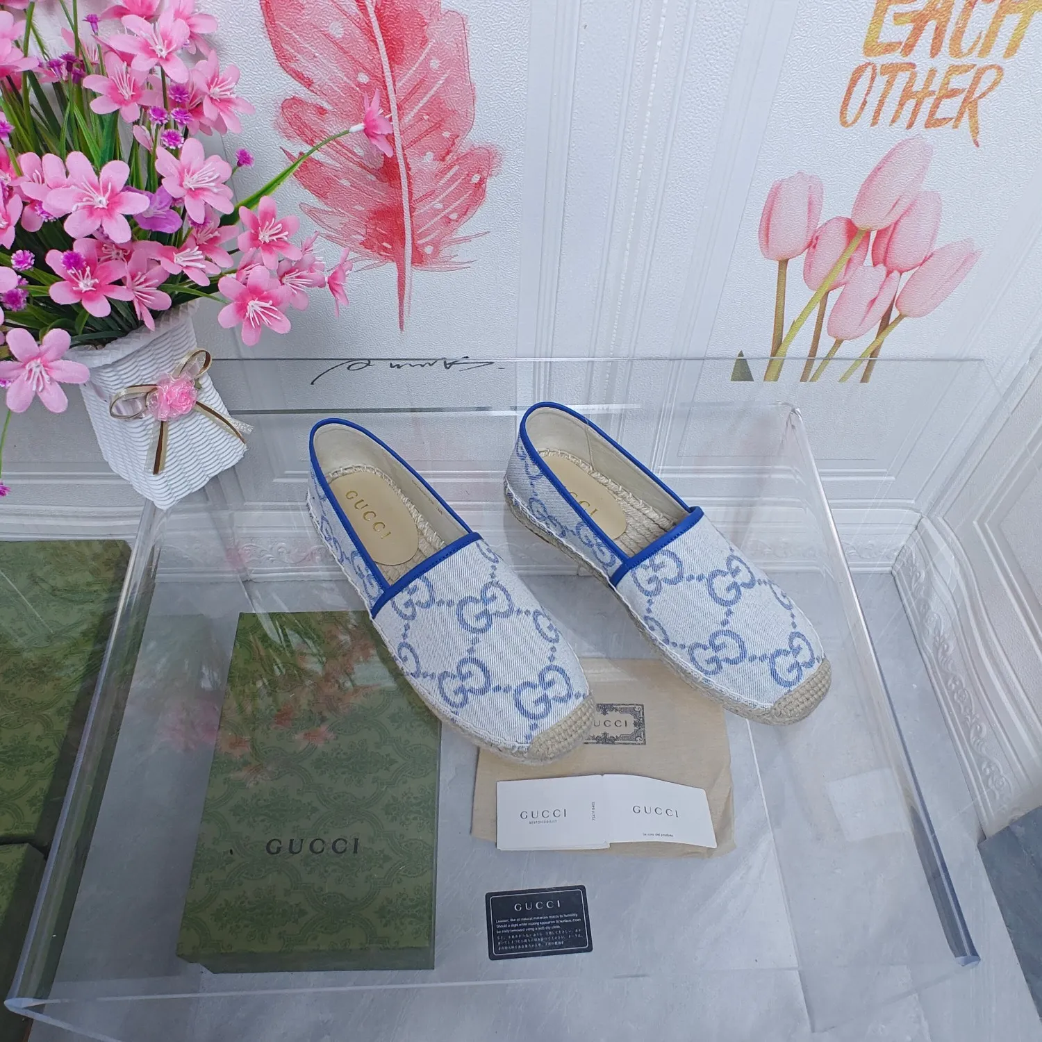 💕💕Factory direct selling price p360💕💕 2025 new color early spring Gucci 🗽🗽Gucci classic logo logo canvas fisherman shoes, espadrille shoes are made of double G imported fabric. The color of the brand's double G flocked letters cross-woven pattern will be reinterpreted every season, and the charm of the collection elements will be interpreted through more fresh and eye-catching materials and designs. Women's size: 35-41 (34, 42 can be customized, non-refundable and non-exchangeable)